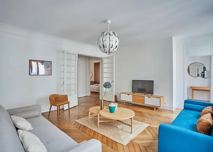 Apartment Beaubourg By Studio Prestige
