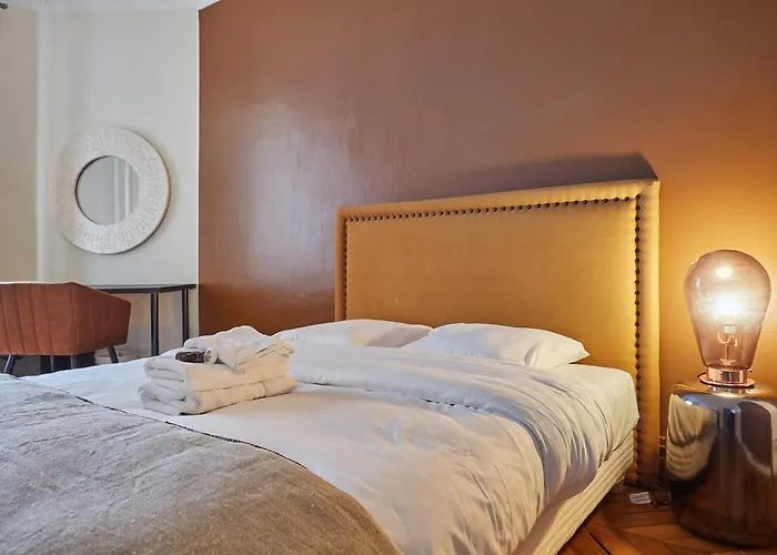 Apartment Beaubourg By Studio Prestige